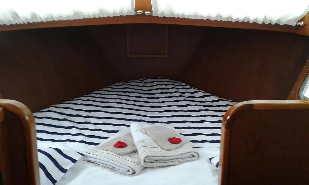 Båthotell Audierne Yachting Hotell Frankrike