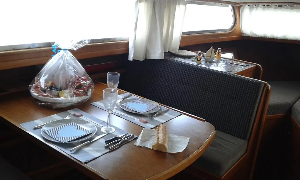Båthotell Audierne Yachting Hotell Frankrike
